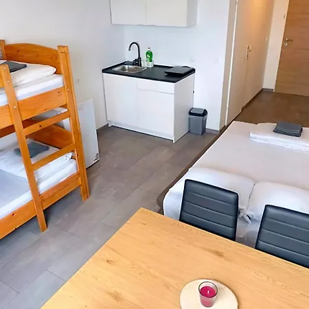 Quiet And Comfortable For Four לובליאנה